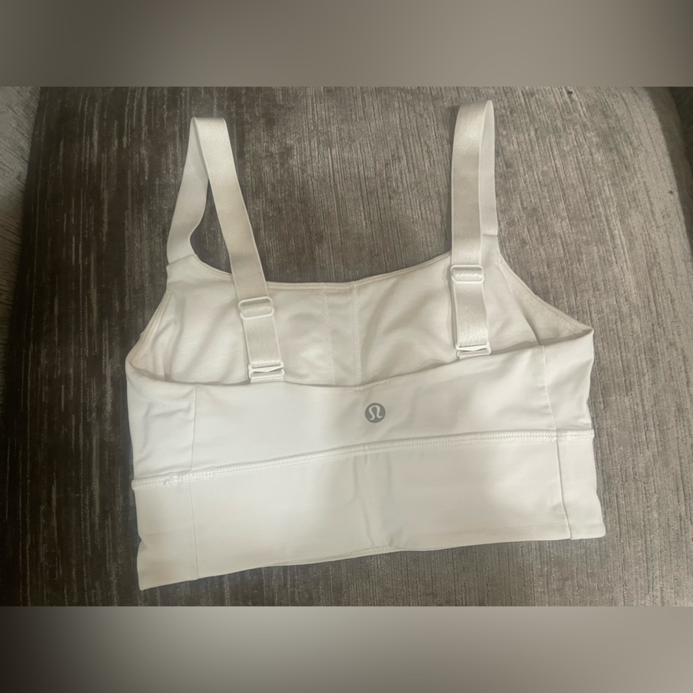 Lululemon white sports bra size 4